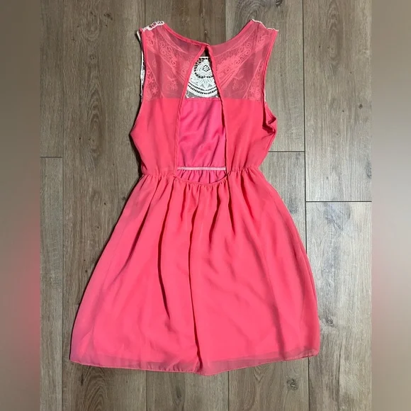 Love Coral and Ivory Lace Mini Dress - Picture 3 of 4